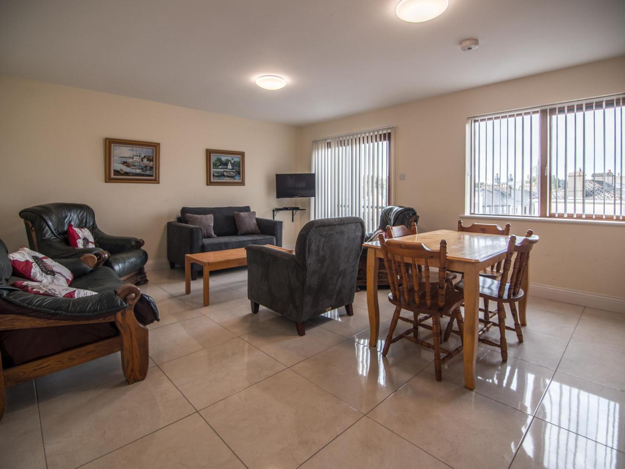 Donegan Court Aparthotel Galway Eksteriør bilde