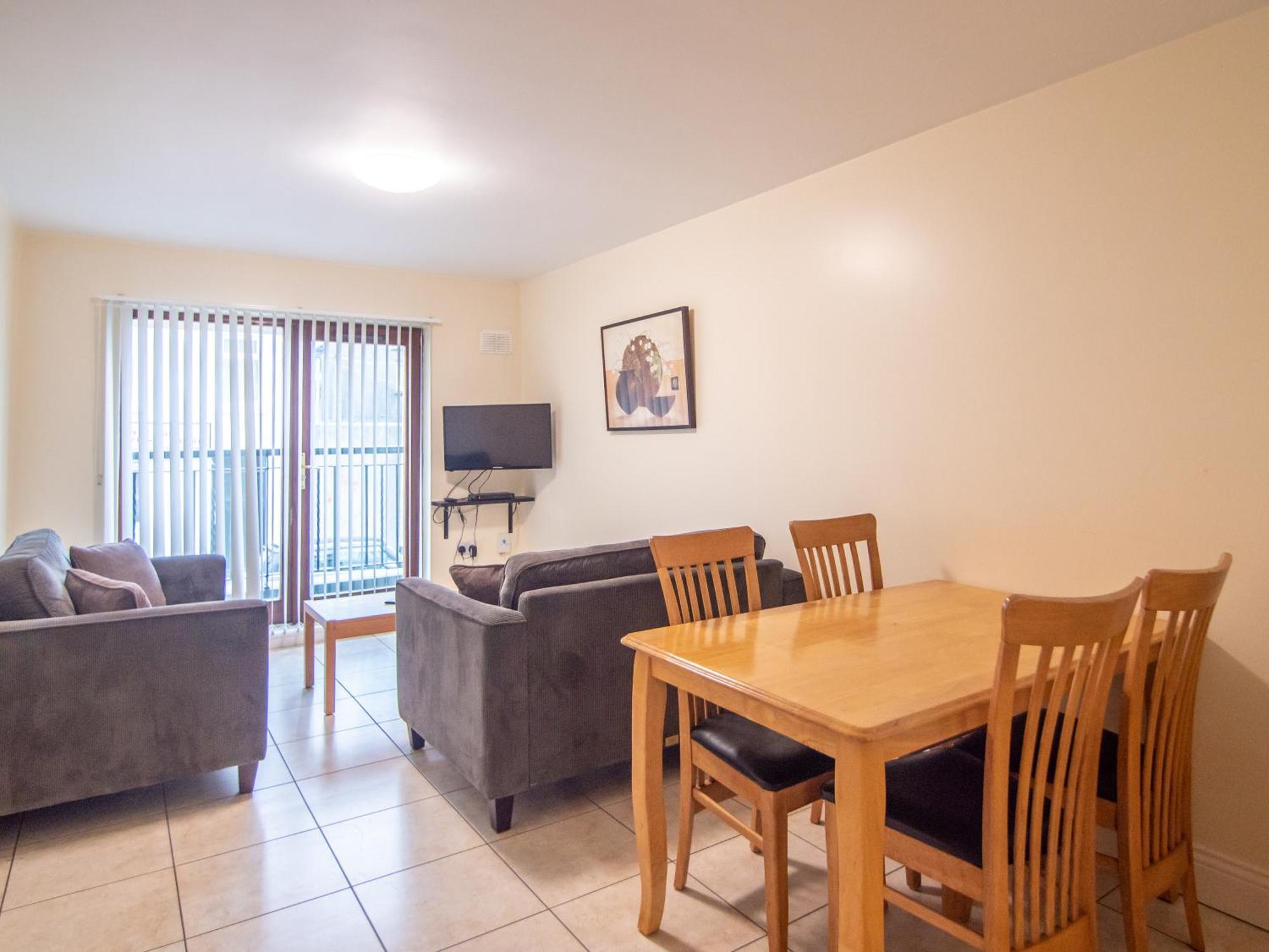 Donegan Court Aparthotel Galway Eksteriør bilde