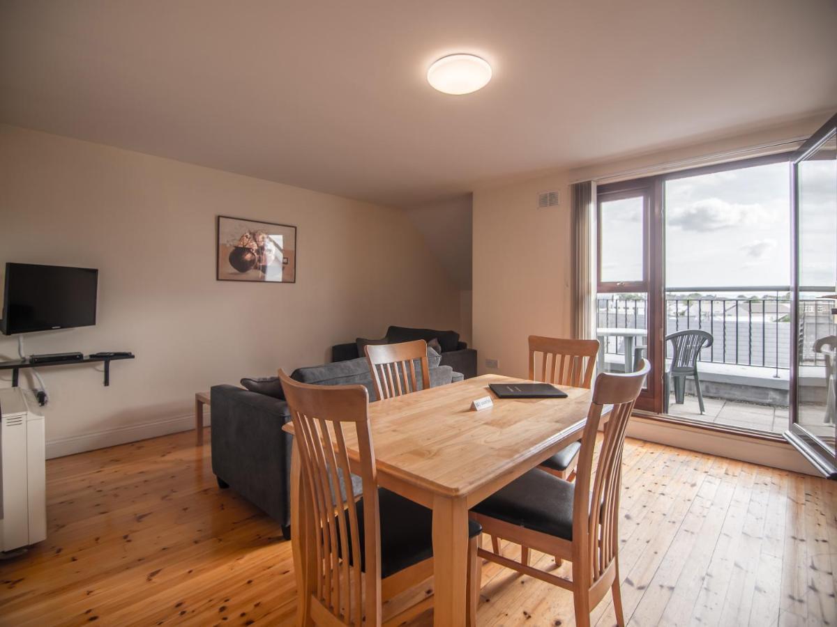 Donegan Court Aparthotel Galway Eksteriør bilde