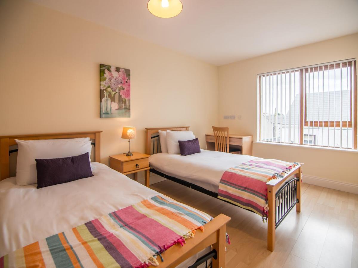 Donegan Court Aparthotel Galway Eksteriør bilde