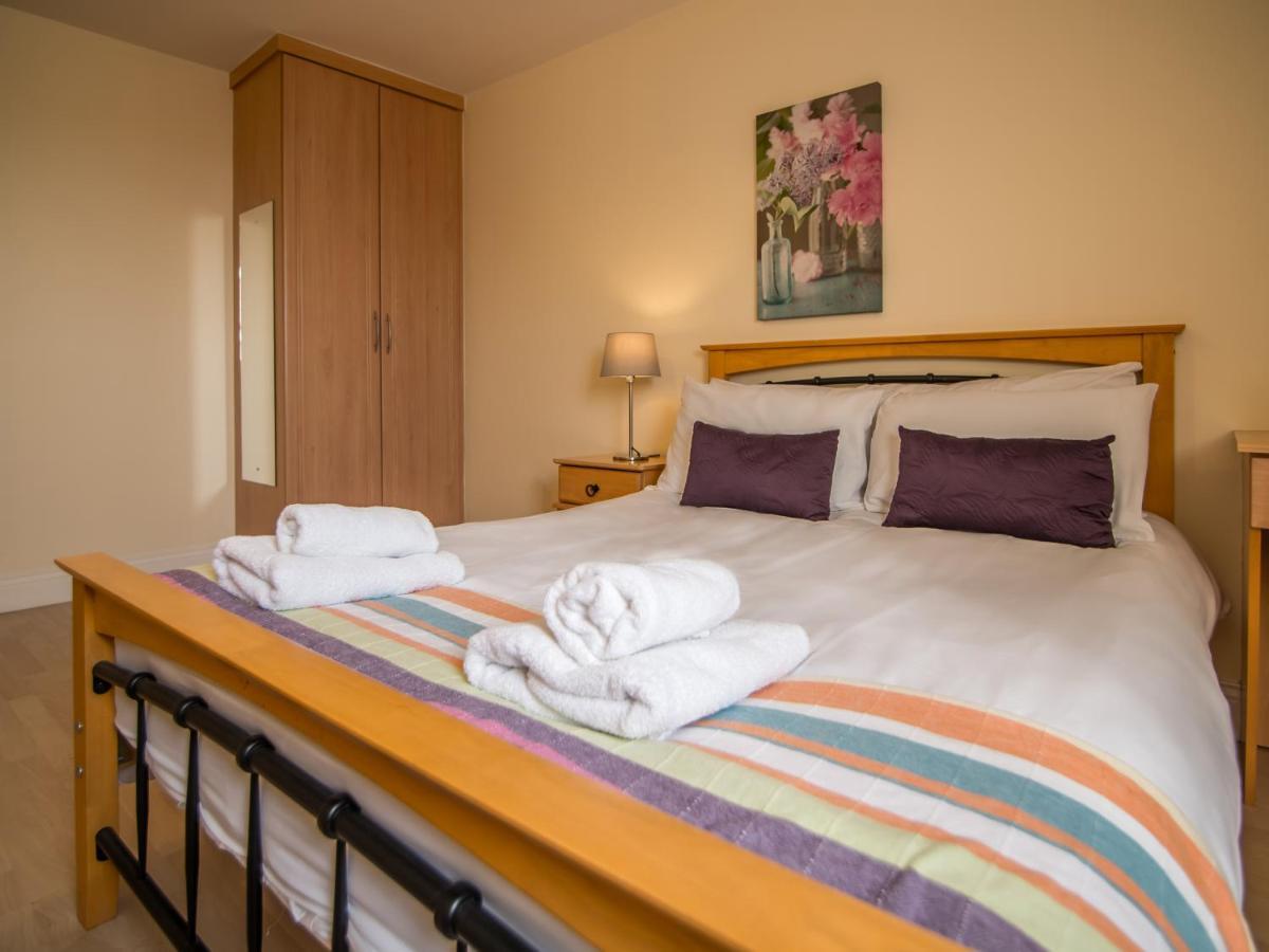 Donegan Court Aparthotel Galway Eksteriør bilde