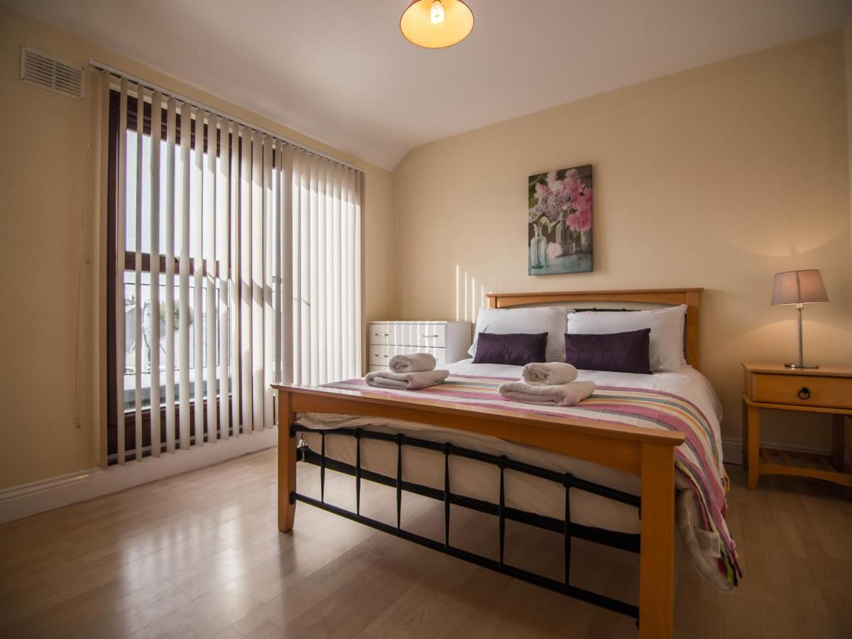 Donegan Court Aparthotel Galway Eksteriør bilde