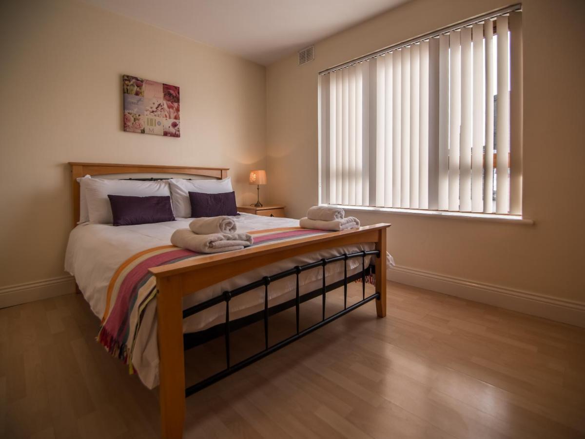 Donegan Court Aparthotel Galway Eksteriør bilde